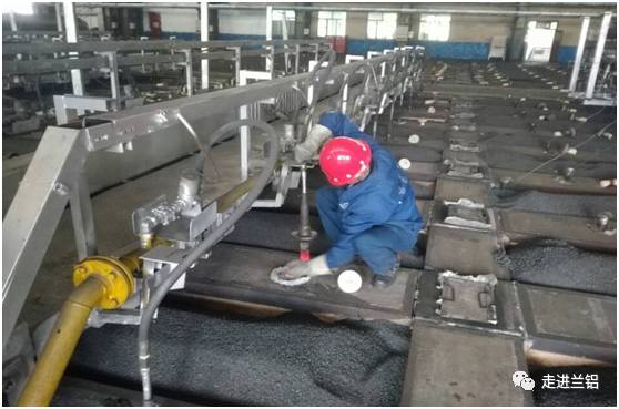 炭素厂焙烧一作业区天然气单耗创历史新低